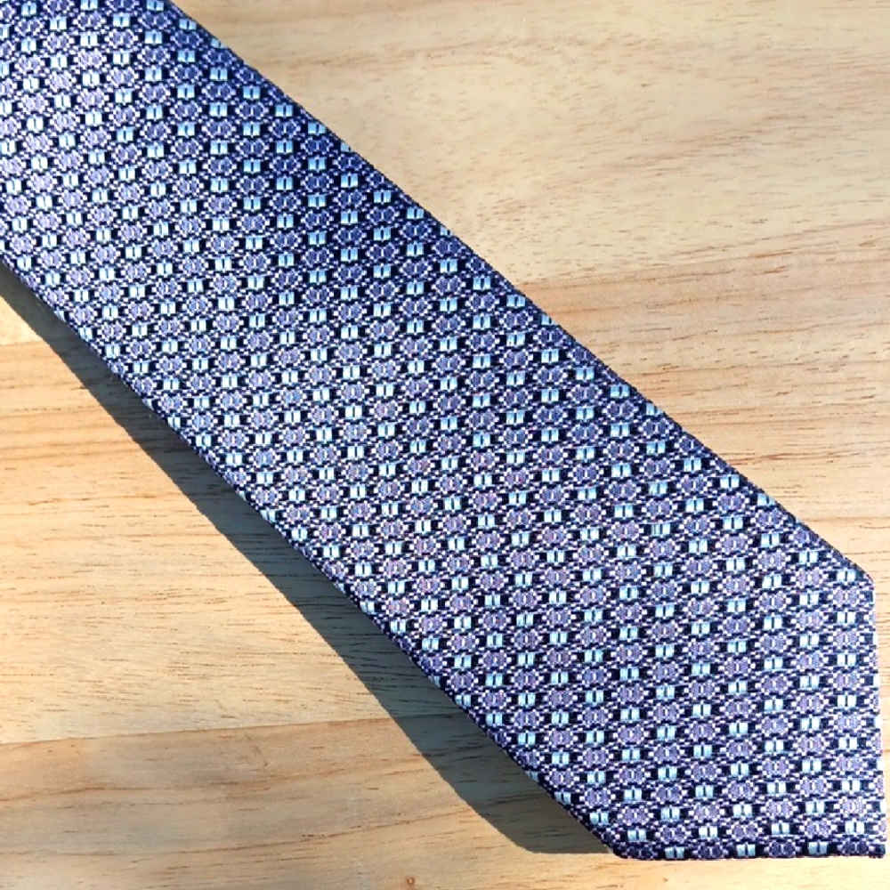 Silver and Black Geometric Patterned Tie
